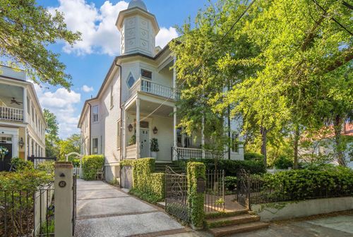 67 Warren St, Charleston, SC, 29403-6122 | Card Image
