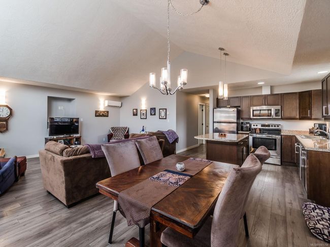1337 4th Ave, House other with 3 bedrooms, 2 bathrooms and 4 parking in Ladysmith BC | Image 6
