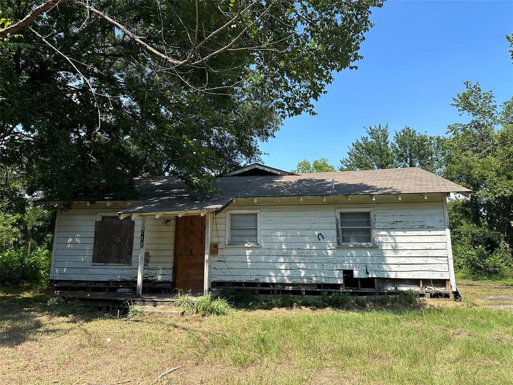 Benton St, Corsicana, TX 75110