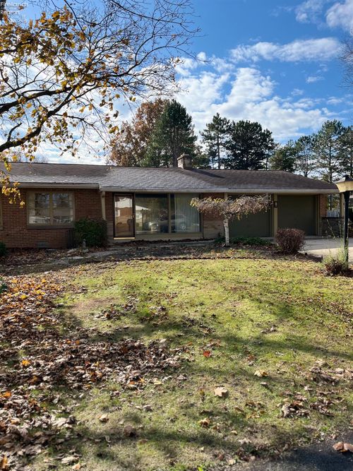 76 Orchard Park, Tiffin, OH, 44883-3430 | Card Image