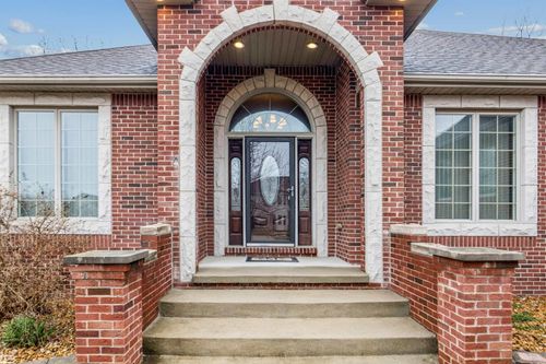 54361 Pine St, New Baltimore, MI, 48047-5569 | Card Image