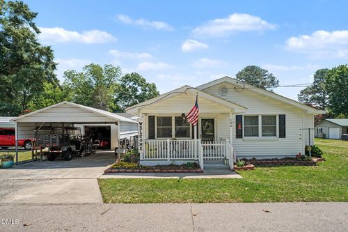 106 N Fort St, Pikeville, NC, 27863 | Card Image
