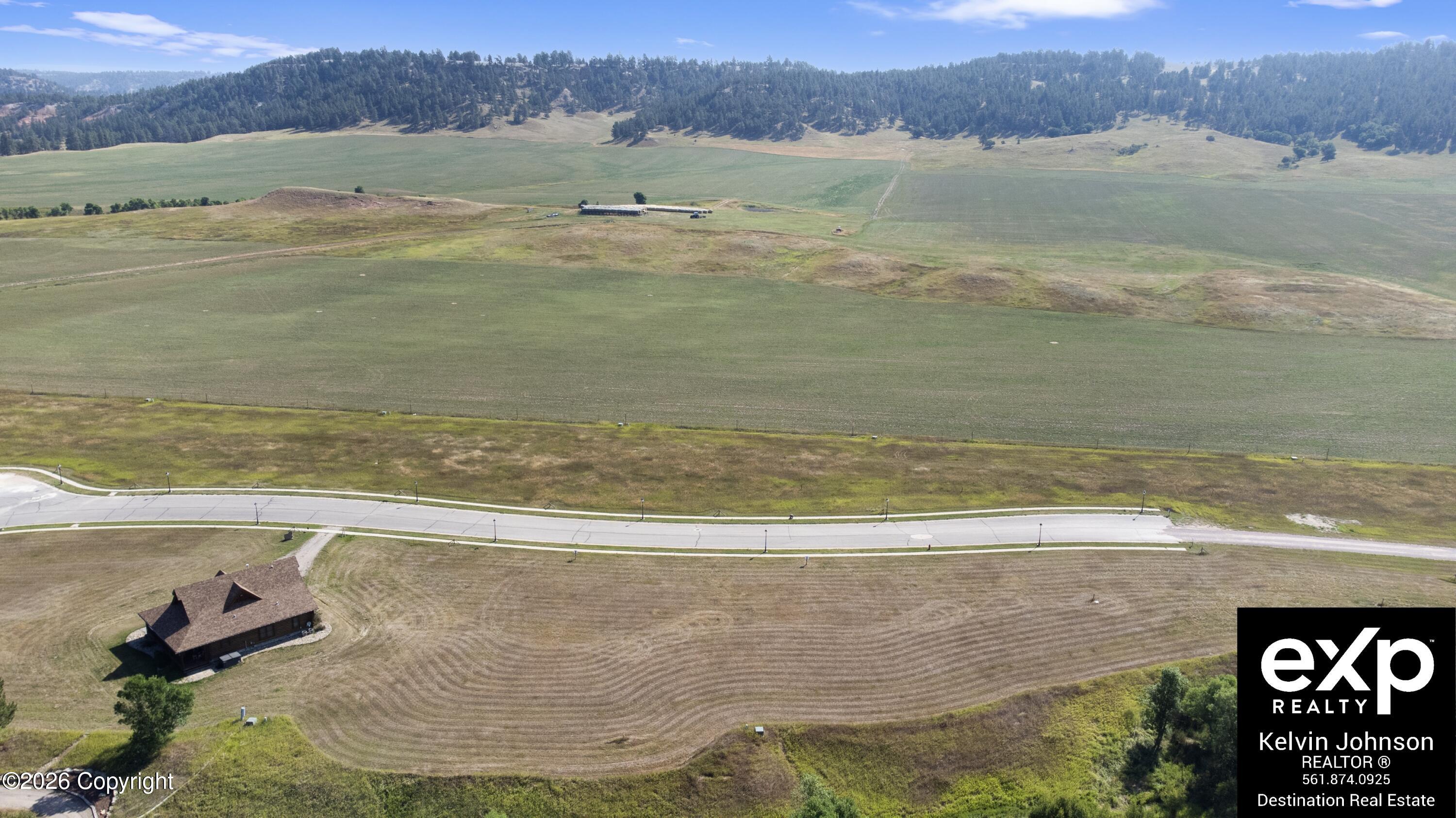 Land in Hulett 2