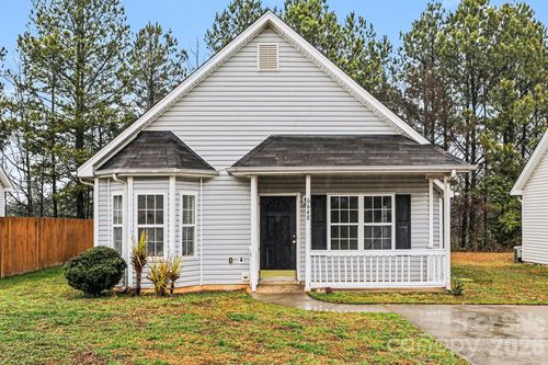 6648 Hampton Way Dr, Charlotte, NC, 28213-5533 | Card Image