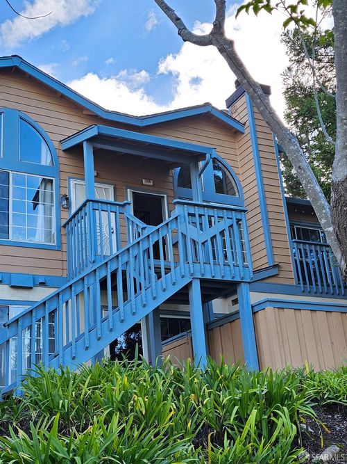 226 Glenwood, Hercules, CA, 94547-3510 | Card Image