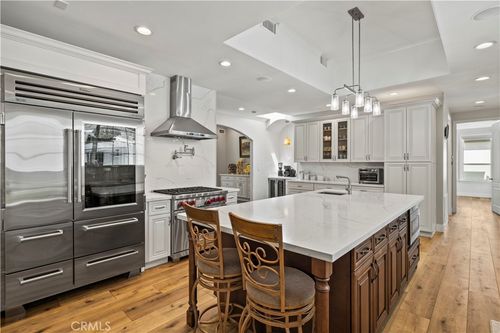 8944 Enfield Ave, Sherwood Forest, CA, 91325-2814 | Card Image