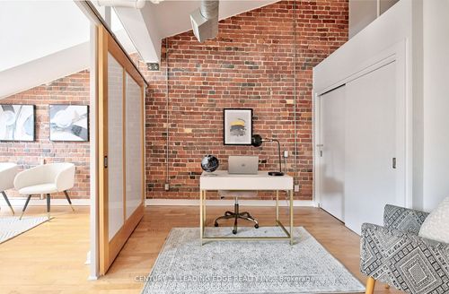 {{alt}} | Card Image