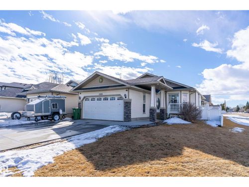5350 42 St, Wetaskiwin, AB, T9A0M8 | Card Image