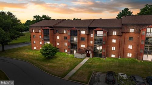 425-4700 Linden Knoll Dr, WILMINGTON, DE, 19808-1730 | Card Image
