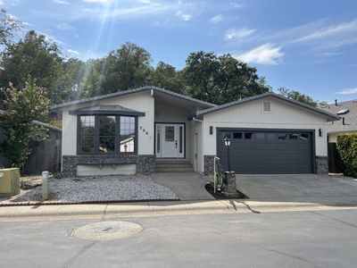 306 Mammoth Path, Home with 2 bedrooms, 2 bathrooms and null parking in Redding CA | Image 1