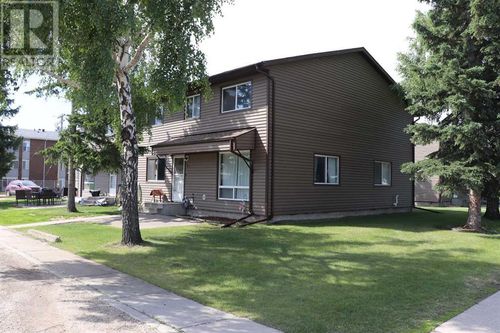 22-5215 6 Ave, Edson, AB, T7E1K9 | Card Image