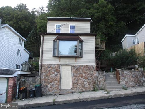 512 W Savory St, POTTSVILLE, PA, 17901-3956 | Card Image