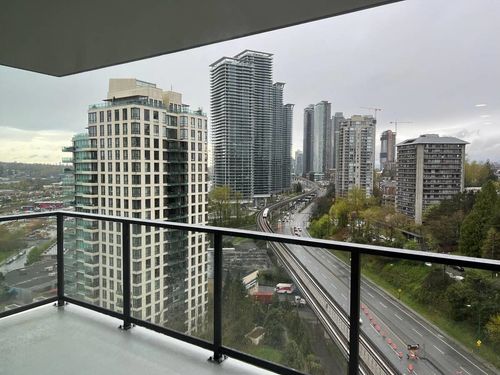 17xx-2135 Springer Avenue, Burnaby, BC, V5B2Z6 | Card Image
