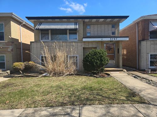 garden-3707 Clarence Avenue, Berwyn, IL, 60402 | Card Image