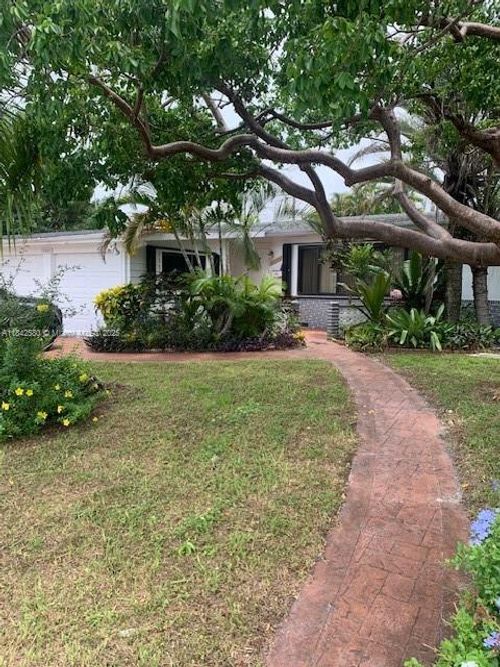 15605 Nw 2nd Ct, Miami, FL, 33169-6663 | Card Image
