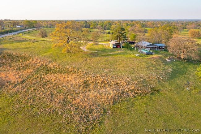 10548 S Highway 109 A, House other with 2 bedrooms, 1 bathrooms and null parking in Lane OK | Image 13