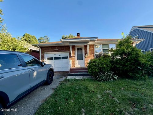 768 New Scotland Ave, Albany, NY, 12208-1301 | Card Image
