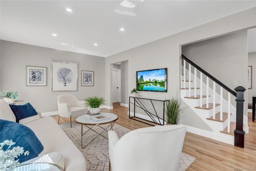 10914 214th St, Queens Village, NY, 11429-1915 | Card Image