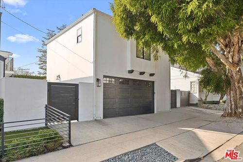 721 Beloit Ave, LOS ANGELES, CA, 90049-3411 | Card Image