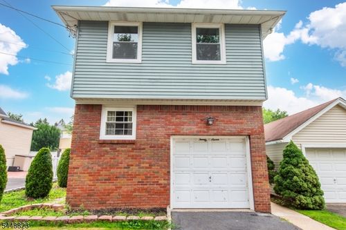 27 Spencer Ave, Clifton, NJ, 07013-2811 | Card Image