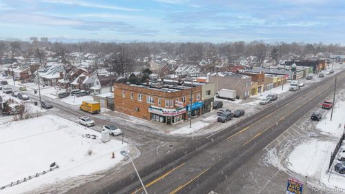15801 W Warren Ave, Detroit, MI, 48228-3737 | Card Image