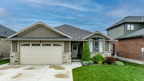 175 Spencer Ave, Lucan, ON, N0M2J0 | Card Image
