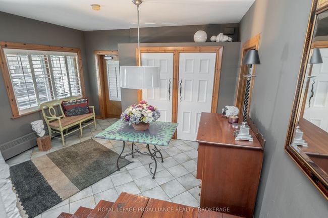 1863 Sydenham Rd, House other with 3 bedrooms, 4 bathrooms and 6 parking in Kingston ON | Image 19