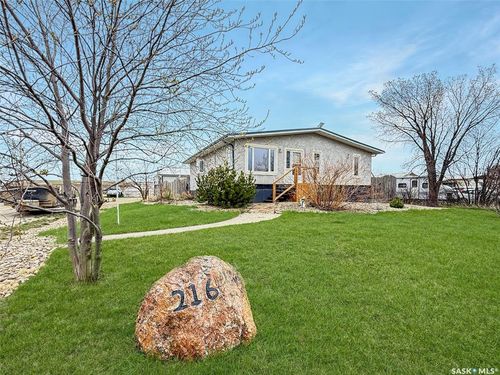 216 Pacific Avenue, Swift Current Rm No. 137, SK, S9H4V1 | Card Image