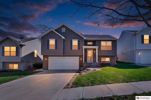 14613 Knudsen St, Bennington, NE, 68007-1635 | Card Image