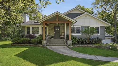 5 Canary Ct, Huntington, NY, 11743-6539 | Card Image