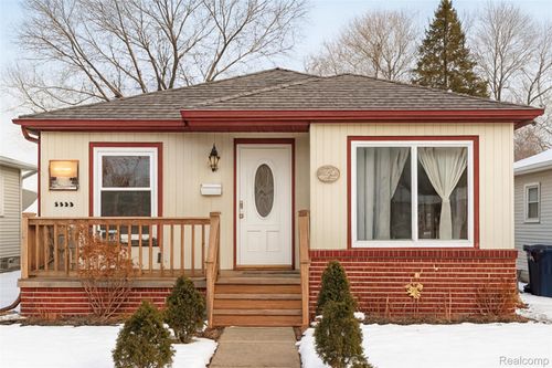 20548 Gaylord, Redford, MI, 48240-1132 | Card Image