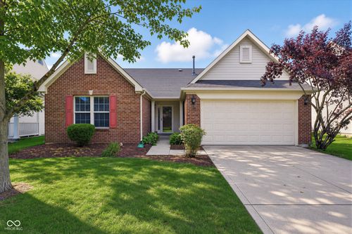 6540 Abby Ln, Zionsville, IN, 46077-9141 | Card Image