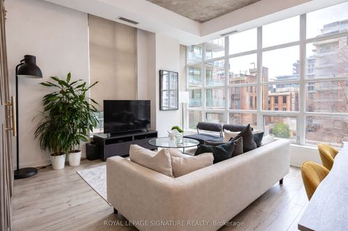 305-23 Brant St, Toronto, ON, M5V2L5 | Card Image