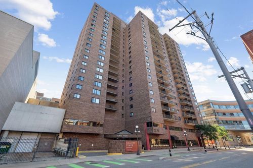 unit-1005-26 10th St W, Saint Paul, MN, 55102-5012 | Card Image