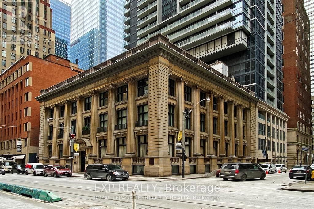Commercial Lease in Toronto (Bay Street Corridor)