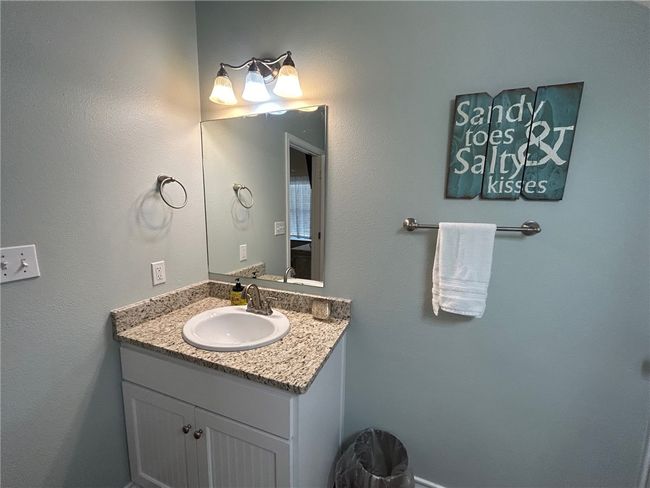 UNIT-211 - 2212 State Highway 361, Townhouse with 4 bedrooms, 4 bathrooms and null parking in Port Aransas TX | Image 16