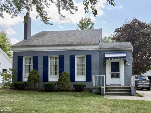 843 Rivard Boulevard, Grosse Pointe, MI, 48230 | Card Image