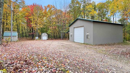 5274 S 49 Rd, Cadillac, MI, 49601-8723 | Card Image