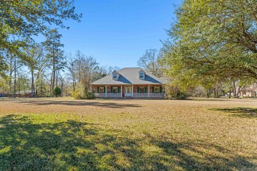 13535 Wood Creek Dr, Baton Rouge, LA, 70818 | Card Image