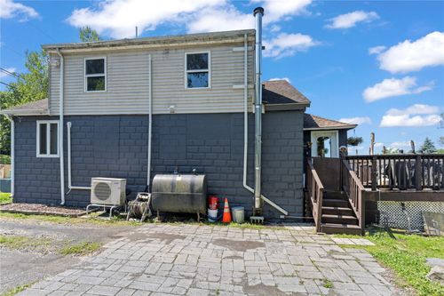 578 South St, Highland, NY, 12528-2230 | Card Image