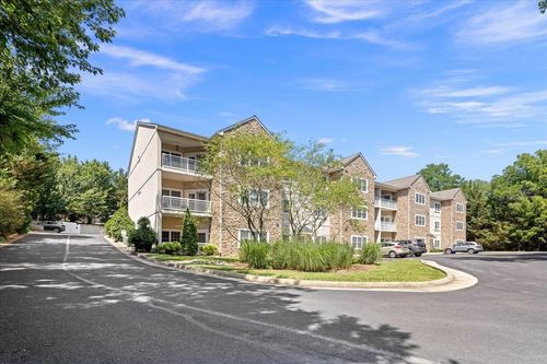 1410 N Coalter St, Staunton, VA, 24401-2438 | Card Image