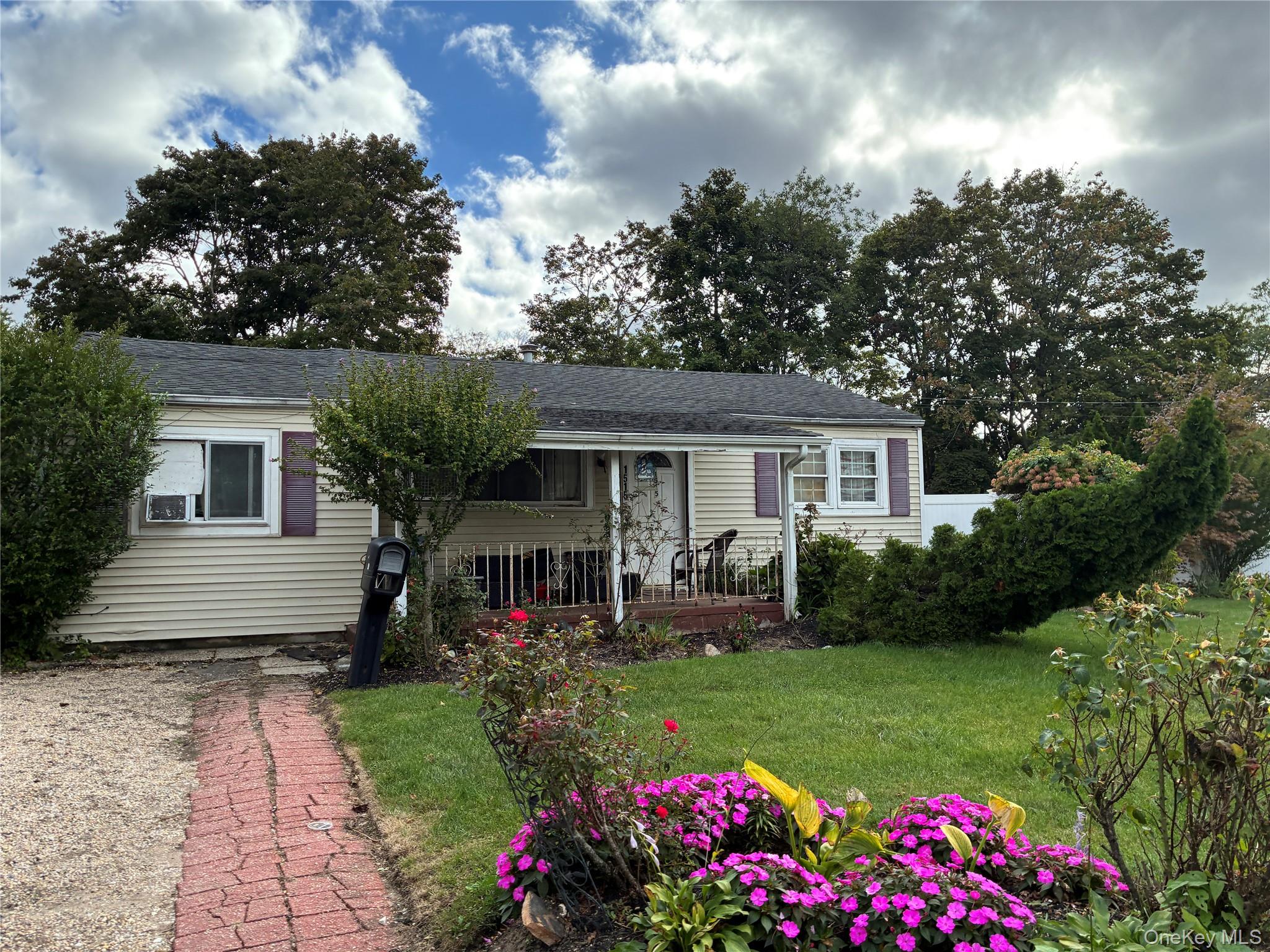 1515 Emkay St, For Sale in Bay Shore - eXp Realty