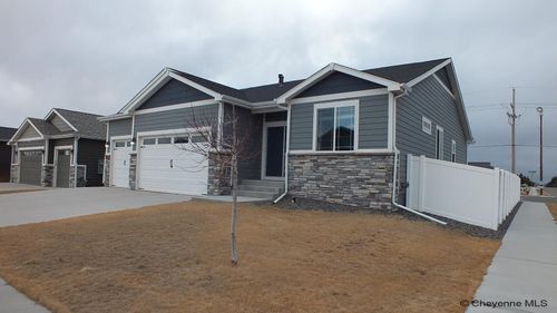 5618 Dayton Dr, Cheyenne, WY, 82009-4597 | Card Image