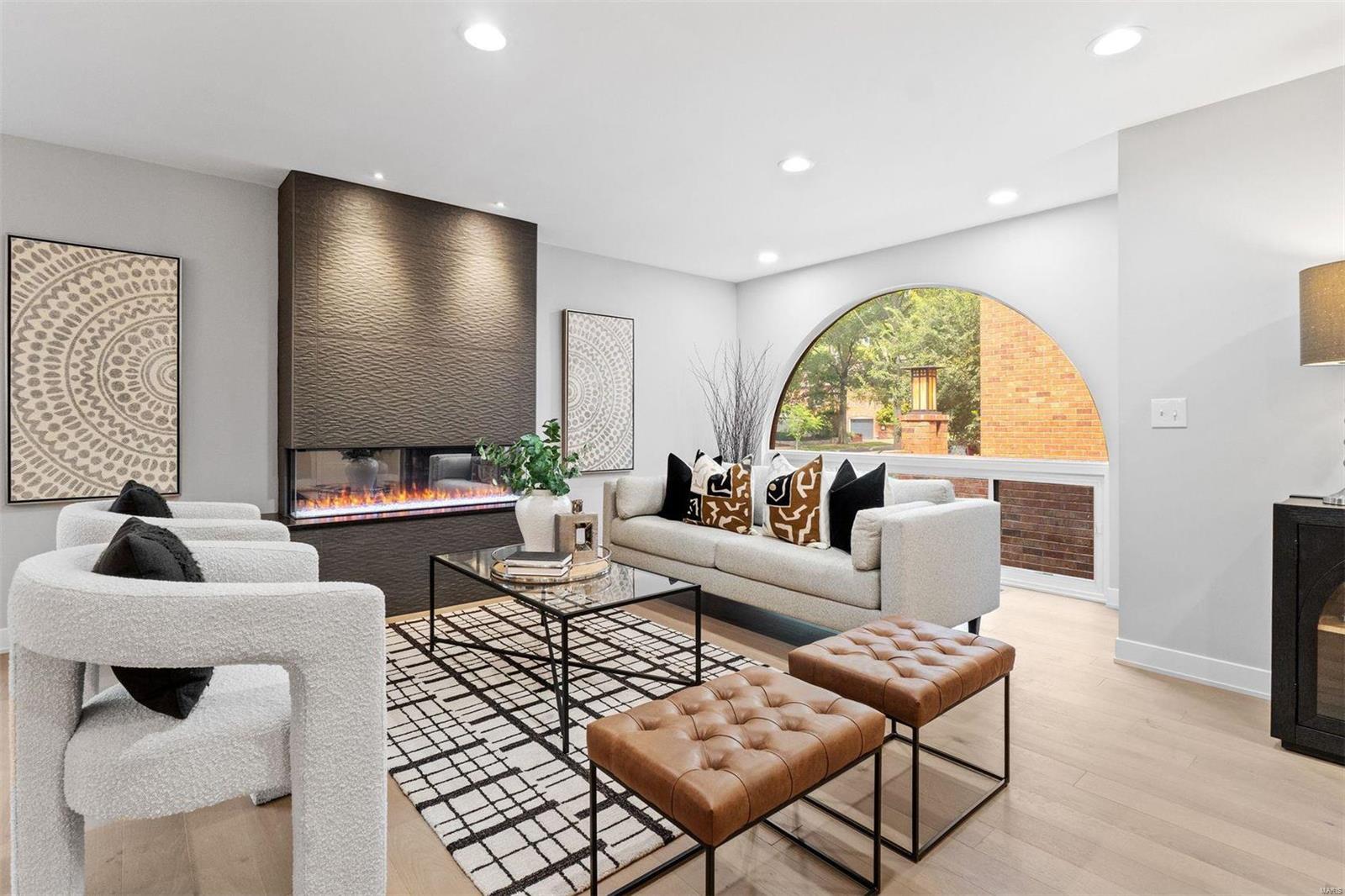 Brentwood Blvd, Saint Louis, MO 63105
