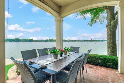 13625 Lakeside Place Dr, Willis, TX, 77318-5671 | Card Image