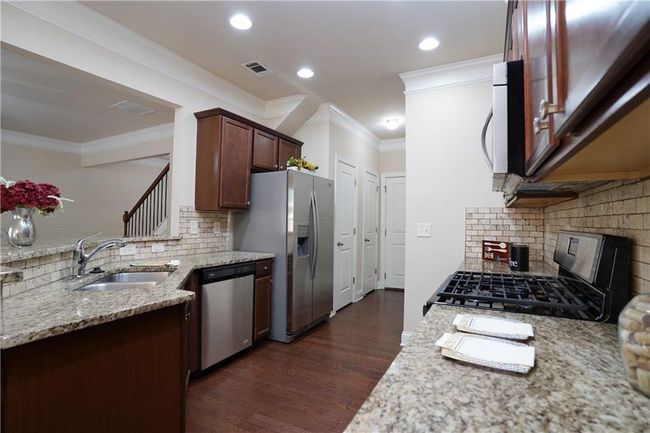 3526 Peacock Rd, Townhouse with 3 bedrooms, 3 bathrooms and null parking in Alpharetta GA | Image 6