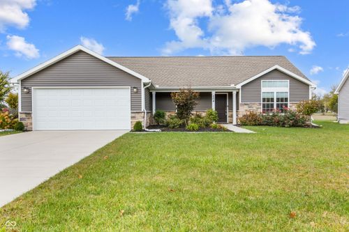 204 S Mcminn Rd, Centerville, IN, 47330-9558 | Card Image