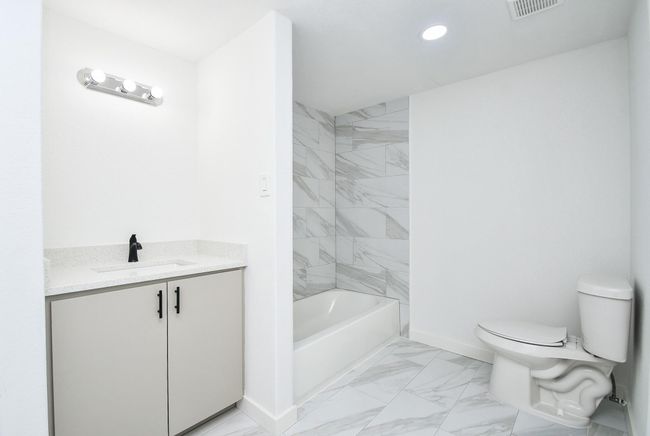 2636 Lone Oak Rd, House other with 3 bedrooms, 2 bathrooms and null parking in Houston TX | Image 29