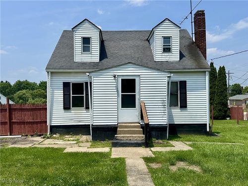 325 Rockdale Road, Follansbee, WV, 26037 | Card Image