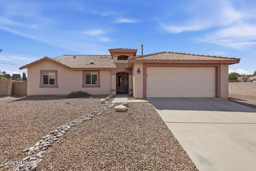 821 N Silverleaf Oak Pl, Tucson, AZ, 85710-1679 | Card Image